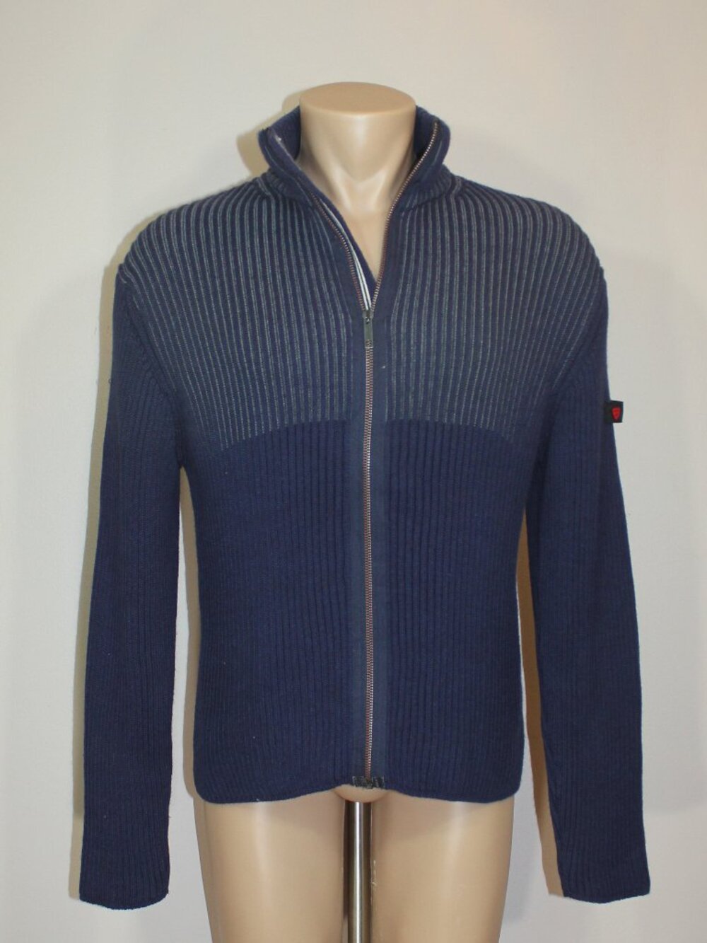 Strellson  zipped ripped blue gray  men cardigan Made Portugal size XL